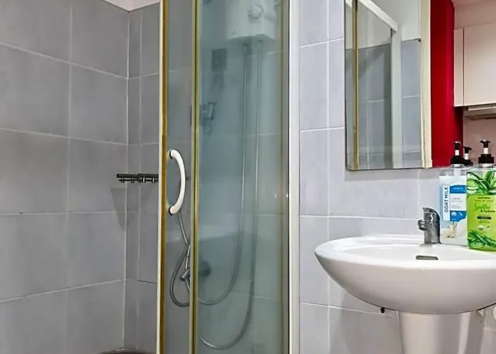 Sea Residences - R Us Hotel Manila